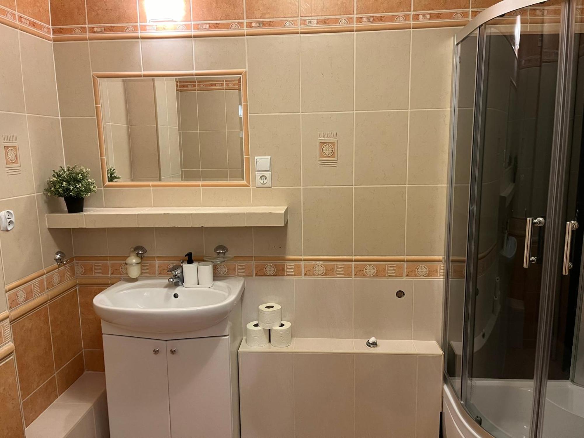 Coser Apartamenty Grzybowska Warszawa Eksteriør billede